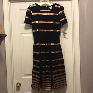 NWT Elegant Amelia Rose Gold